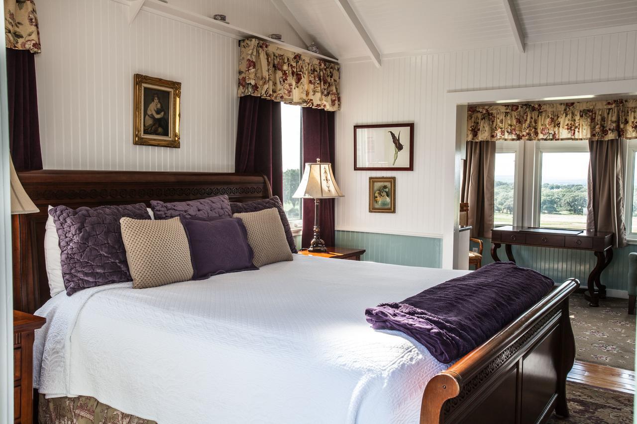 Rose Hill Retreat Aaa Four Diamond Inn Stonewall Bagian luar foto